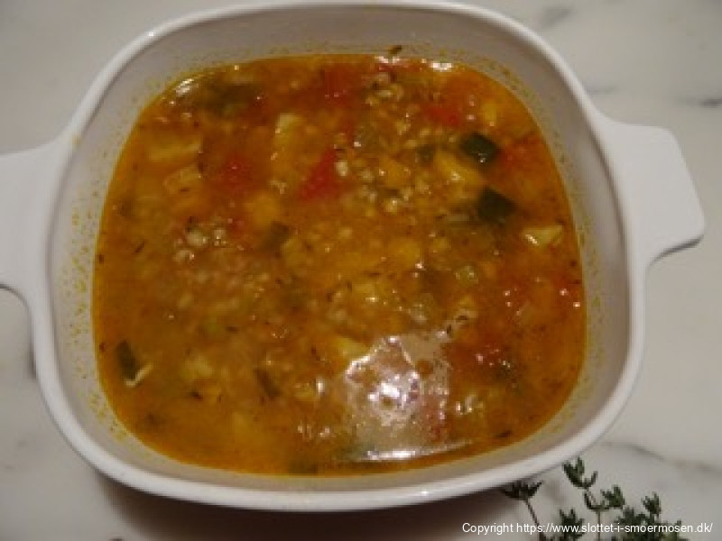 Rodfrugtsuppe med perlebyg